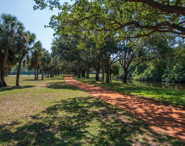 8704 Chapman Oak Court - Photo Thumbnail 43