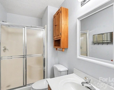 988 Cranberry Circle - Photo Thumbnail 13