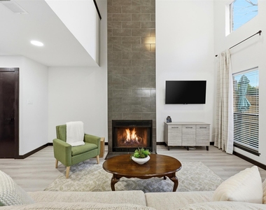 1214 W Hudgins - Photo Thumbnail 3