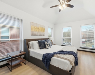 1214 W Hudgins - Photo Thumbnail 19