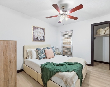 1214 W Hudgins - Photo Thumbnail 14