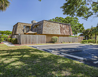 510 N Tropic Lane - Photo Thumbnail 1