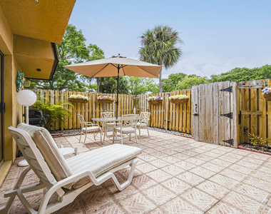 510 N Tropic Lane - Photo Thumbnail 30