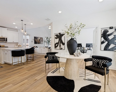 3906 Belleview Place - Photo Thumbnail 7