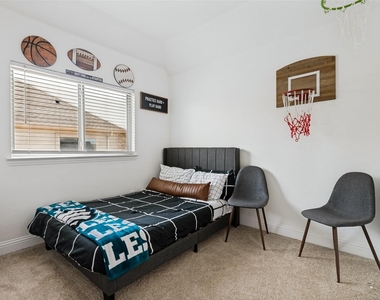 3906 Belleview Place - Photo Thumbnail 21