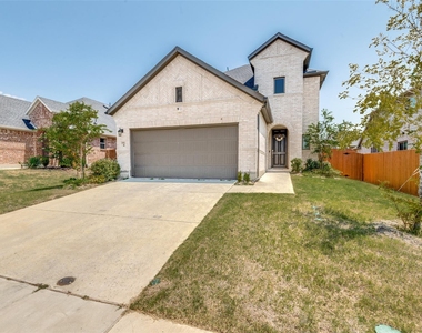 3906 Belleview Place - Photo Thumbnail 1