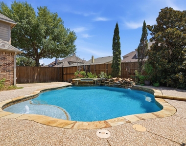 2310 Queen Morgan Lane - Photo Thumbnail 25