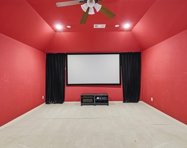 2310 Queen Morgan Lane - Photo Thumbnail 21