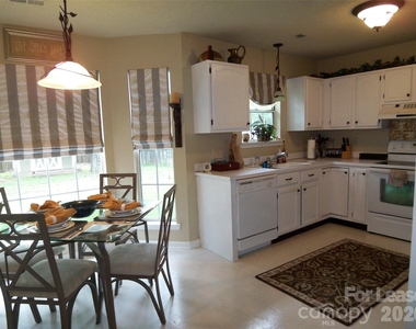 6010 Kenmore Lane - Photo Thumbnail 2