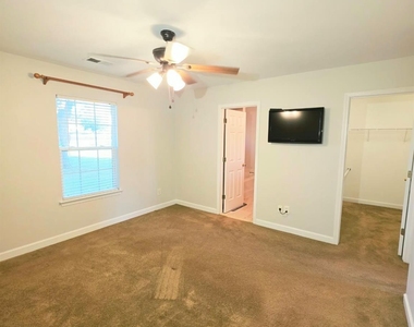 4518 Capstone Drive - Photo Thumbnail 6