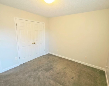4518 Capstone Drive - Photo Thumbnail 5