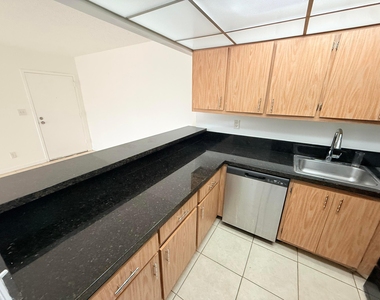 5981 Washington Street - Photo Thumbnail 16