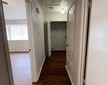 724 Ballard Street - Photo Thumbnail 10