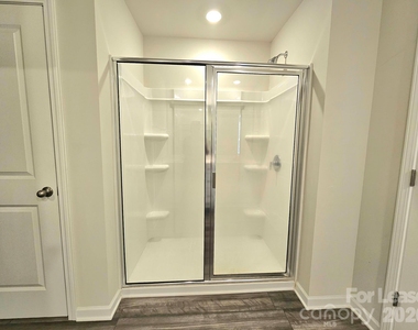 2111 Belterra Drive - Photo Thumbnail 16