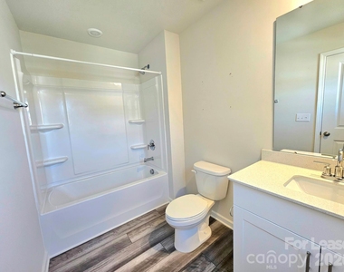 2111 Belterra Drive - Photo Thumbnail 11