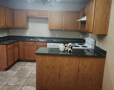 9290 Crimnson Court - Photo Thumbnail 6