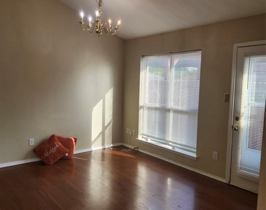 9290 Crimnson Court - Photo Thumbnail 5