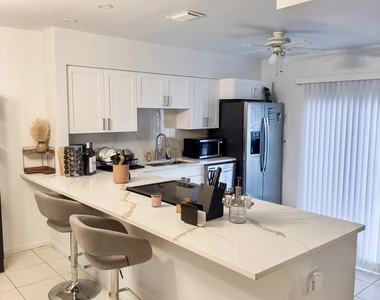6989 Nw 29th Lane - Photo Thumbnail 11