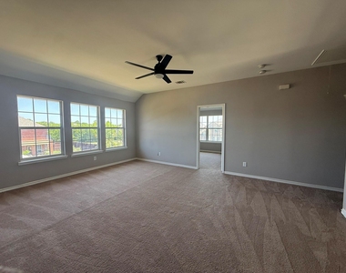 1220 Resaca Drive - Photo Thumbnail 26
