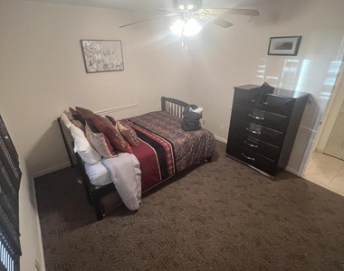 480 Nw 76th Avenue - Photo Thumbnail 10