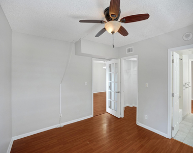 200 S Birch Road - Photo Thumbnail 12