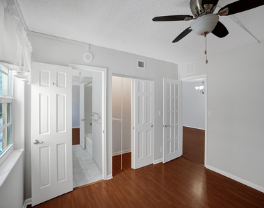 200 S Birch Road - Photo Thumbnail 19