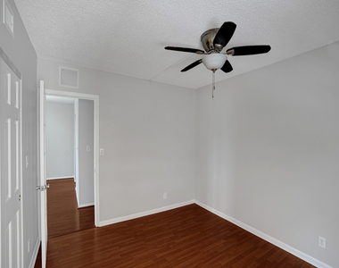 200 S Birch Road - Photo Thumbnail 21