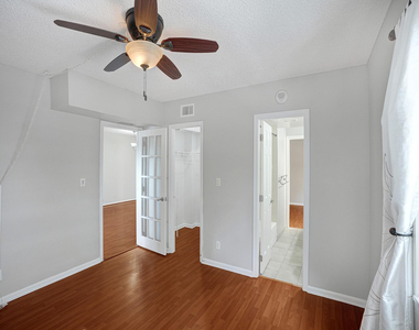 200 S Birch Road - Photo Thumbnail 10