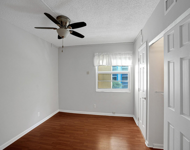 200 S Birch Road - Photo Thumbnail 20