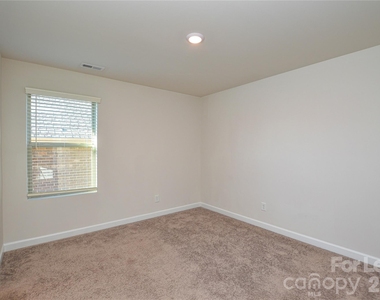 3215 Lisburn Street - Photo Thumbnail 13
