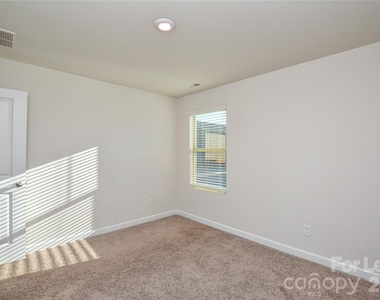 3215 Lisburn Street - Photo Thumbnail 14