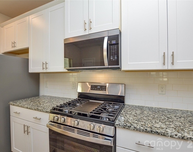 3215 Lisburn Street - Photo Thumbnail 19