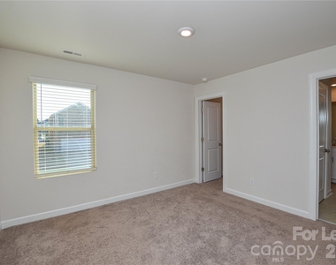 3215 Lisburn Street - Photo Thumbnail 15
