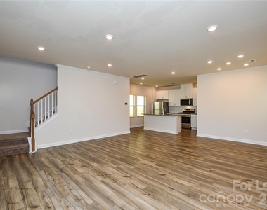3215 Lisburn Street - Photo Thumbnail 22