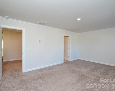 3215 Lisburn Street - Photo Thumbnail 7