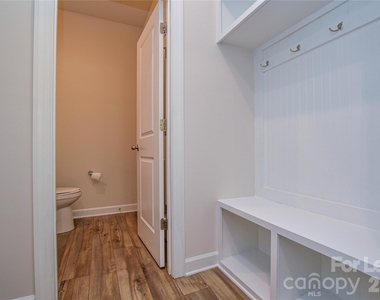 3215 Lisburn Street - Photo Thumbnail 18