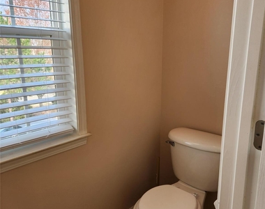 9618 Chanson Place - Photo Thumbnail 16