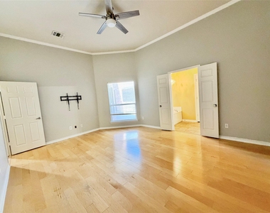 9269 Penton Place - Photo Thumbnail 17