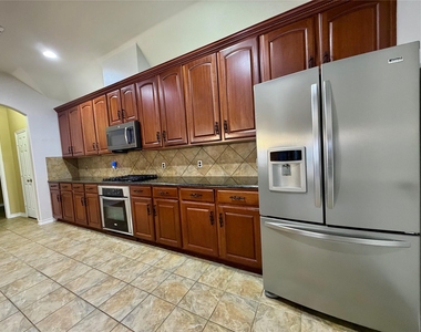 9269 Penton Place - Photo Thumbnail 2