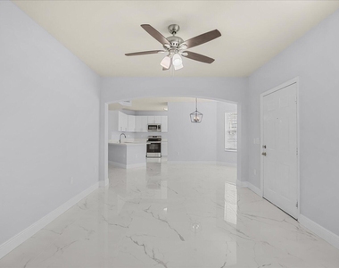 128 Sw Peacock Boulevard - Photo Thumbnail 4