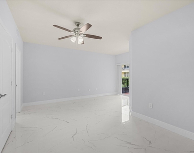 128 Sw Peacock Boulevard - Photo Thumbnail 13