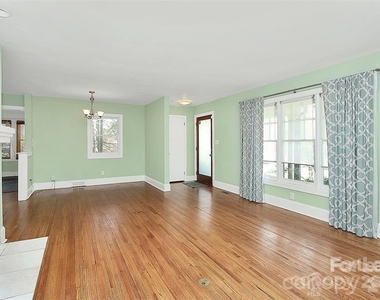 1326 Pinecrest Avenue - Photo Thumbnail 5