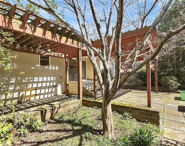 1326 Pinecrest Avenue - Photo Thumbnail 32
