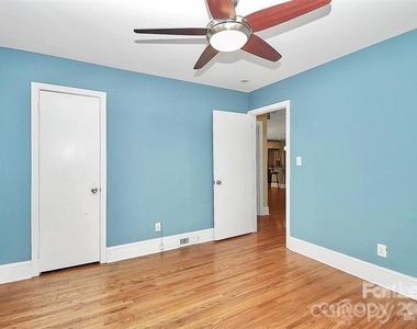 1326 Pinecrest Avenue - Photo Thumbnail 25