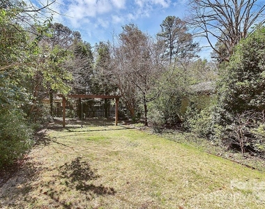 1326 Pinecrest Avenue - Photo Thumbnail 28