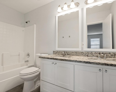 708 Claiborn Lane - Photo Thumbnail 7