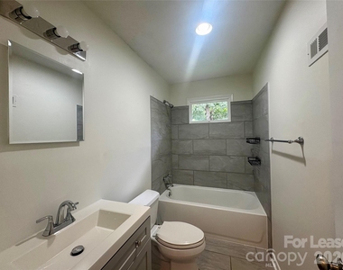 109 Holly Drive - Photo Thumbnail 17