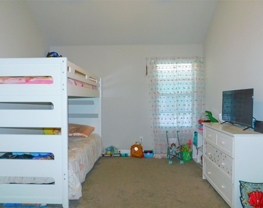 117 Maverick Lane - Photo Thumbnail 19
