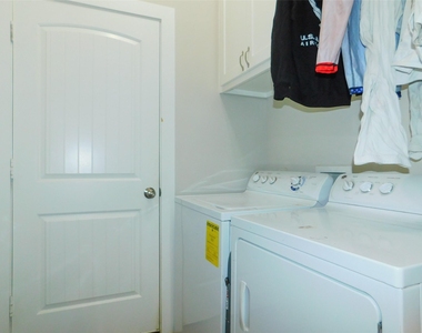 117 Maverick Lane - Photo Thumbnail 14