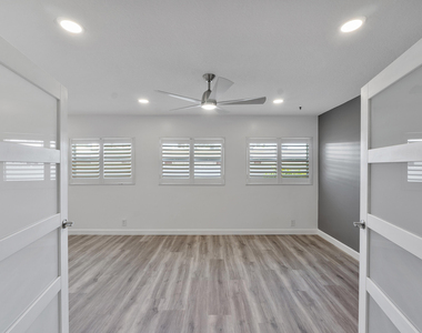273 Nw 36th Avenue - Photo Thumbnail 21